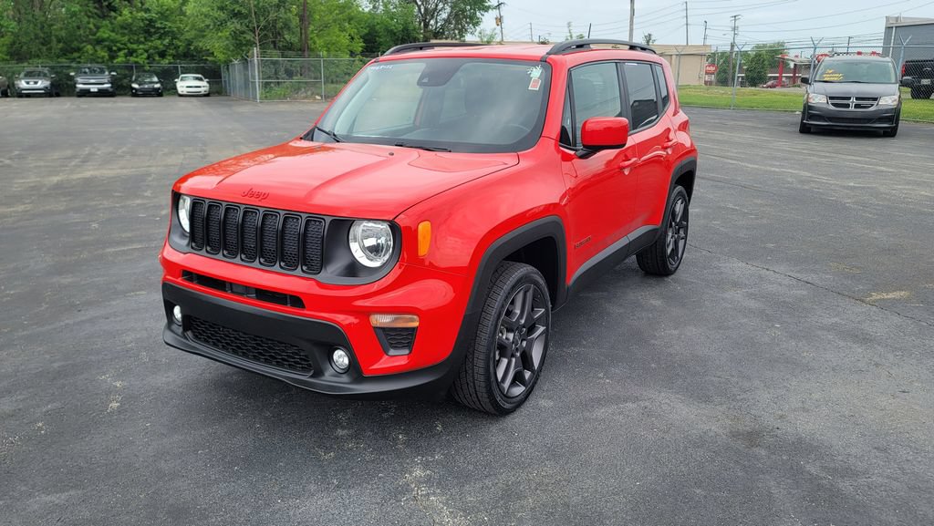 Used 2022 Jeep Renegade Latitude w/ Convenience Group AWD/4WD image 6