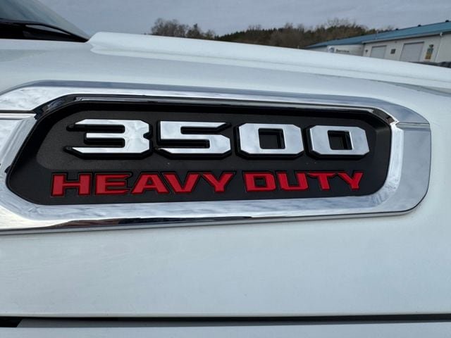 Used 2024 RAM 3500 Big Horn AWD/4WD image 45