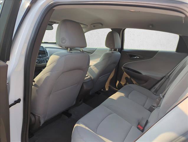 Used 2023 Chevrolet Malibu LS FWD image 17