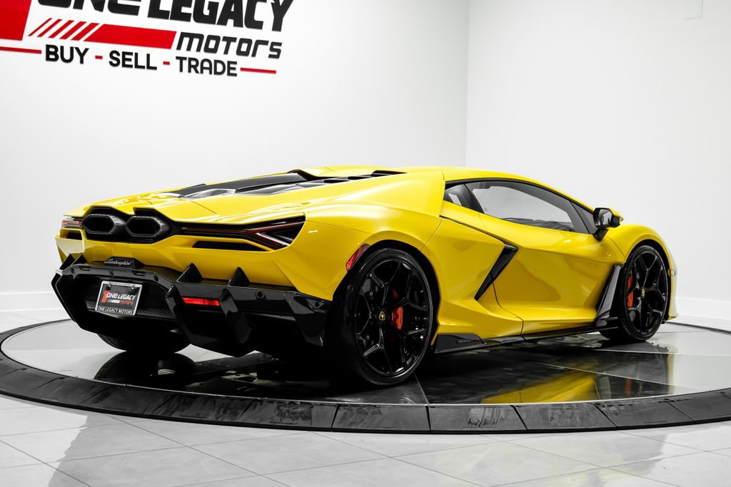 Used 2025 Lamborghini Revuelto AWD/4WD image 6