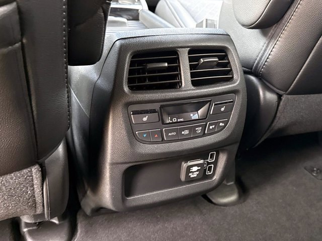 Used 2022 Honda Passport Elite image 16