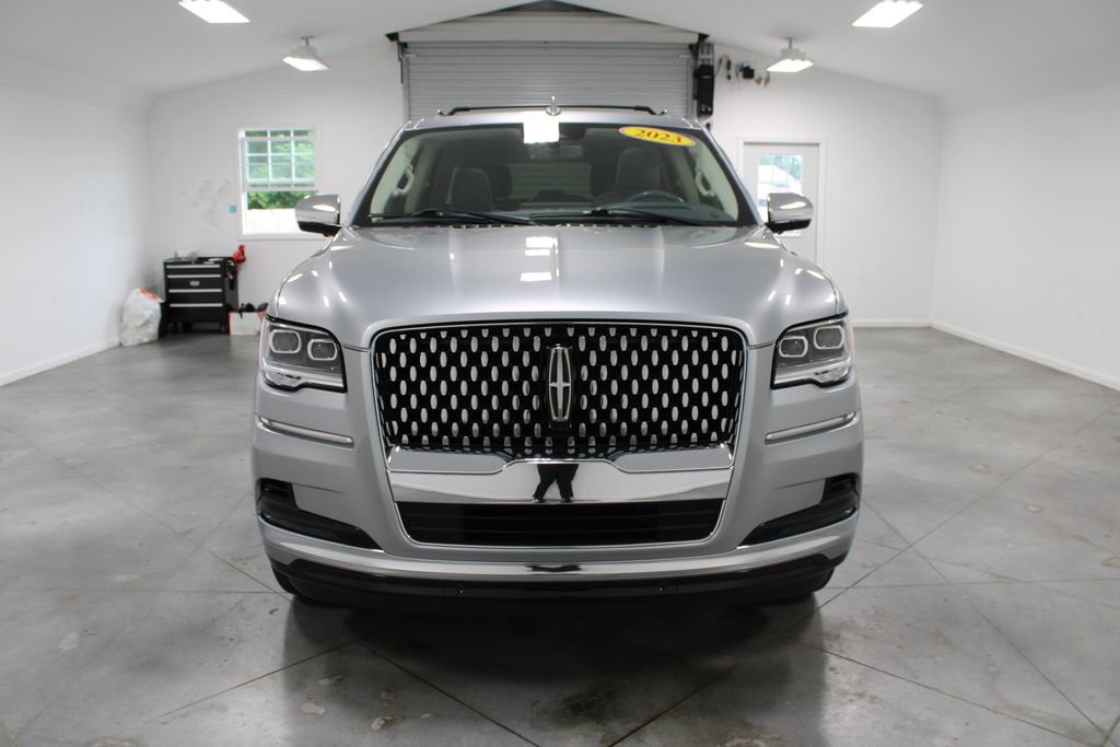 Used 2023 Lincoln Navigator L Black Label image 2