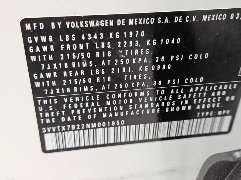 Used 2022 Volkswagen Taos SE w/ Panoramic Sunroof Package image 21