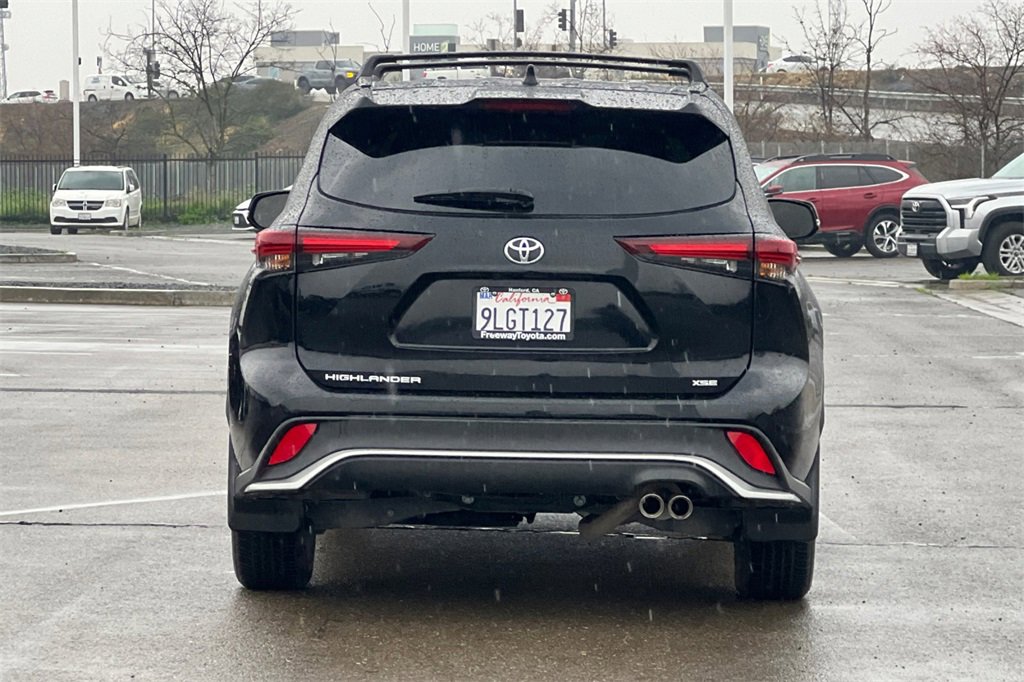 Certified 2024 Toyota Highlander XSE image 6