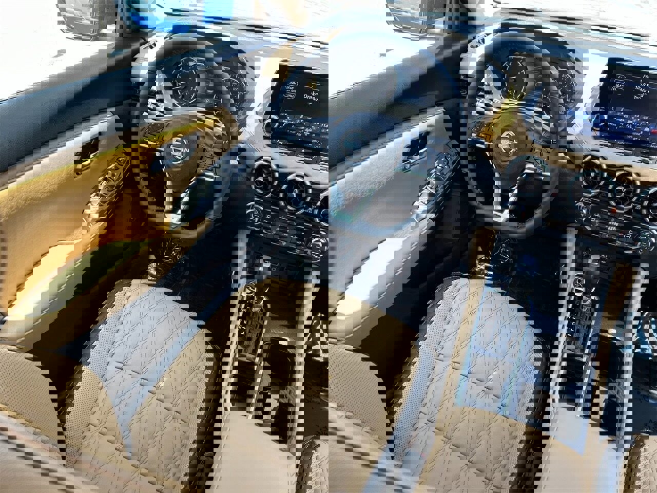 New 2025 Nissan Sentra SV w/ SV Premium Package image 17