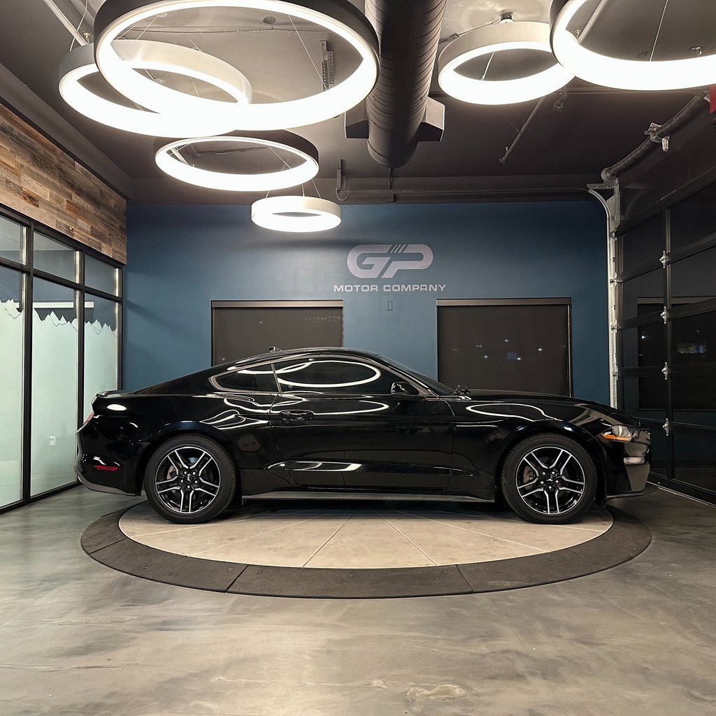 Used 2020 Ford Mustang Premium w/ Equipment Group 201A image 2