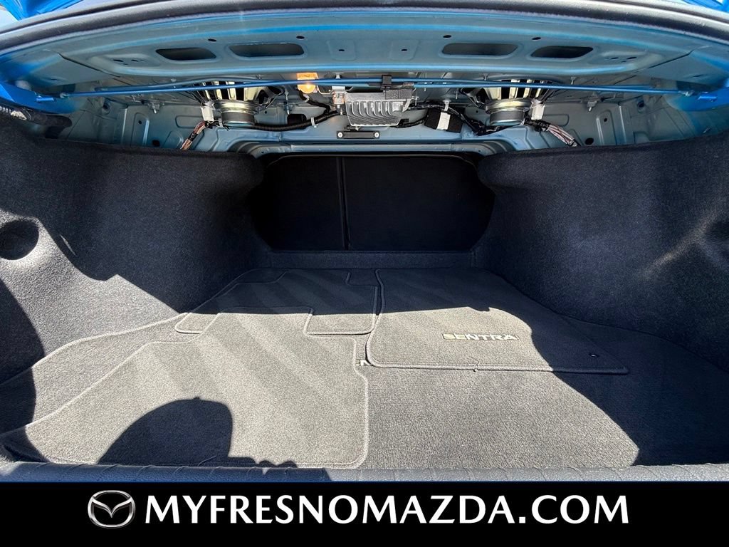 Used 2025 Nissan Sentra SR w/ SR Premium Package FWD image 10
