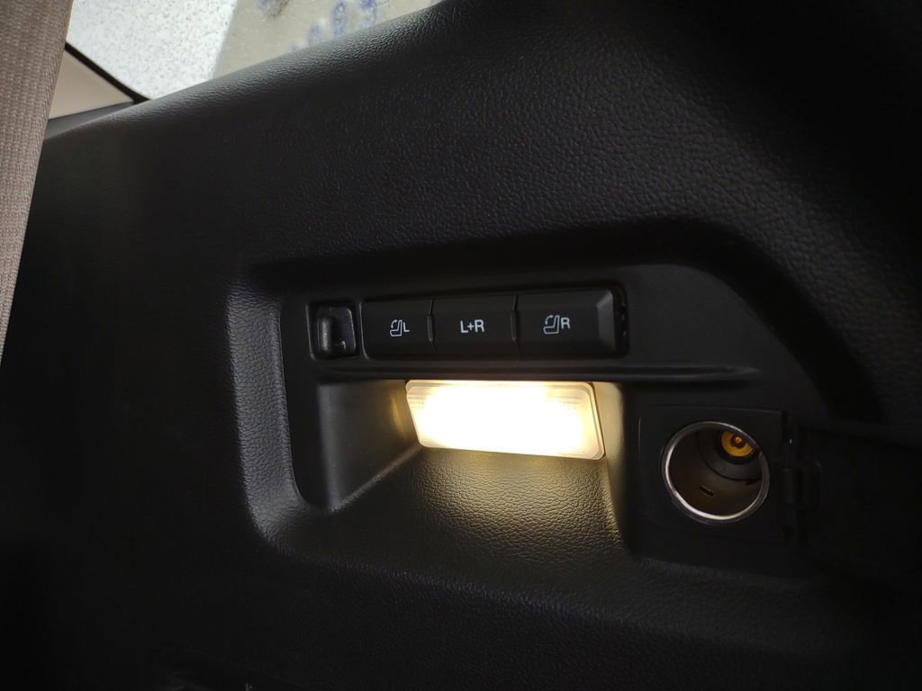 Used 2020 Ford Explorer Limited w/ Class III Trailer Tow Package image 57