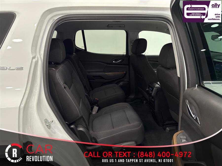 Used 2023 GMC Acadia SLE w/ Driver Convenience Package FWD image 45
