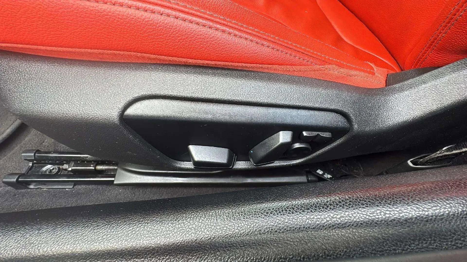 Used 2022 BMW Z4 sDrive30i w/ M Sport Package image 31