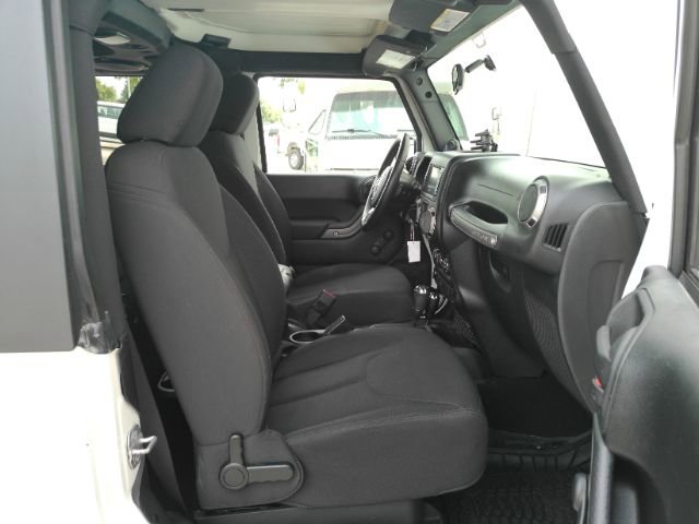 Used 2014 Jeep Wrangler Sport image 15