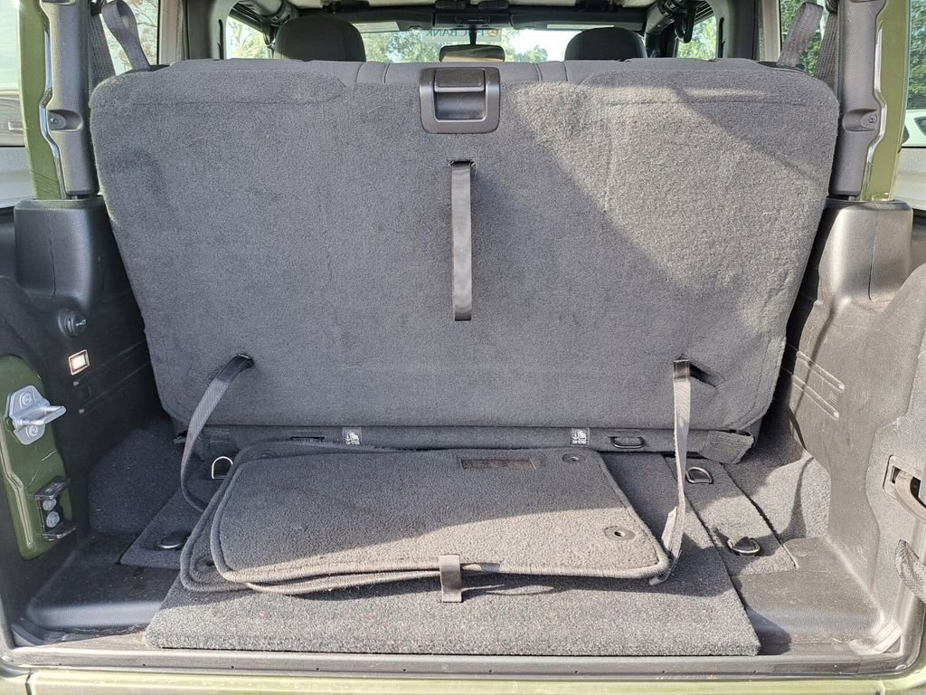 Used 2020 Jeep Wrangler Sport S image 25