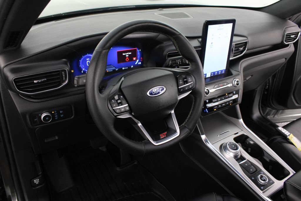 Used 2020 Ford Explorer ST w/ ST Street Pack AWD/4WD image 9