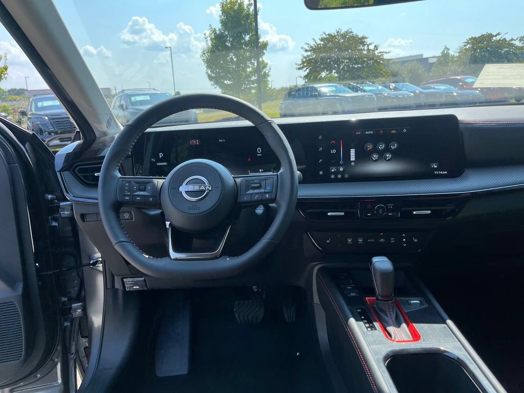 New 2027 Nissan Kicks SR w/ SR Premium Package FWD image 24