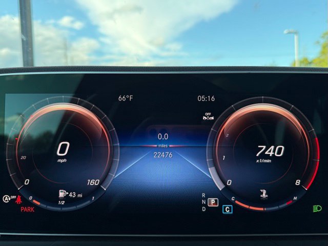 Used 2023 Mercedes-Benz GLE 350 4MATIC w/ Premium Package image 19