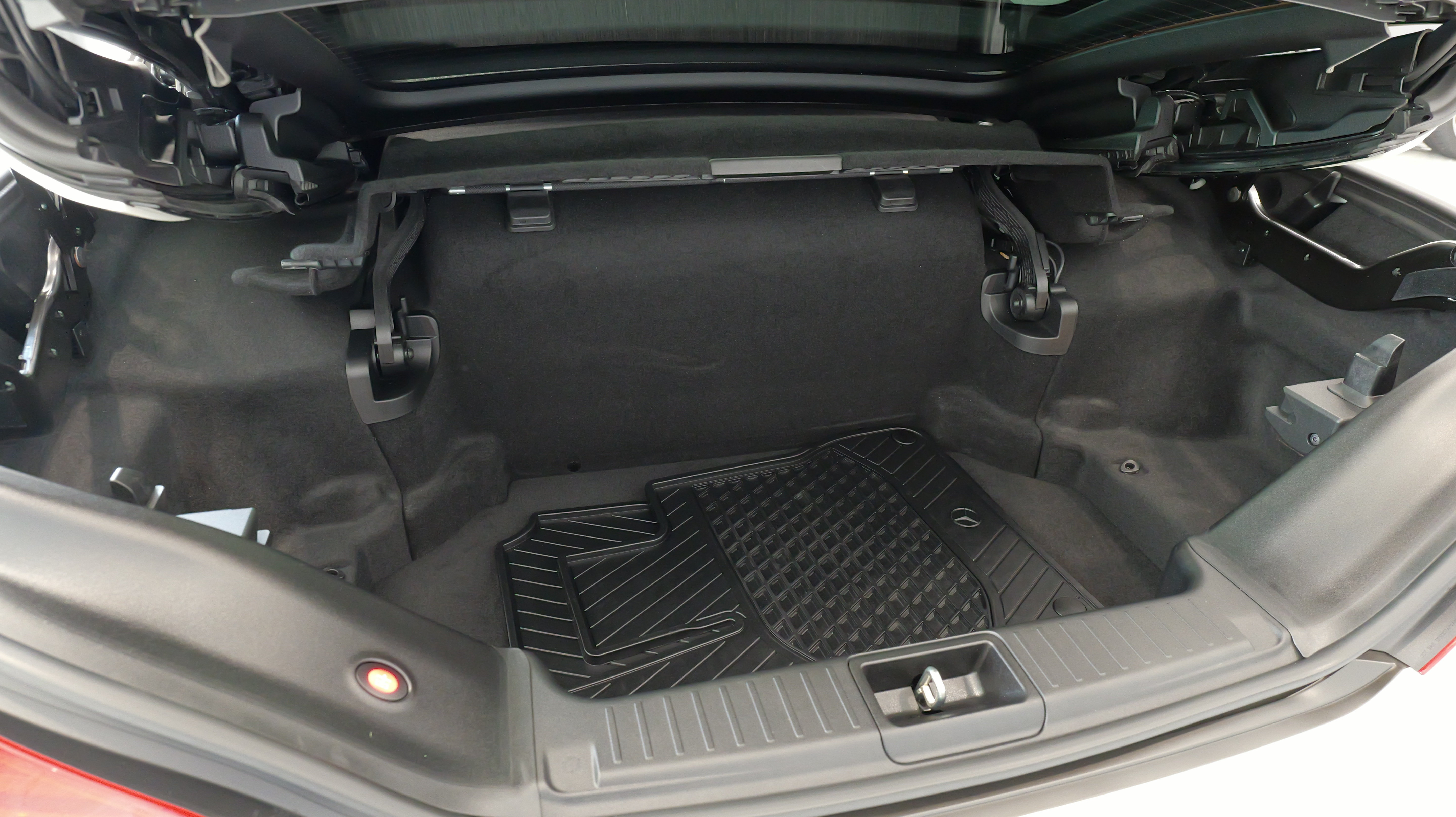 Used 2018 Mercedes-Benz SL 550 image 53