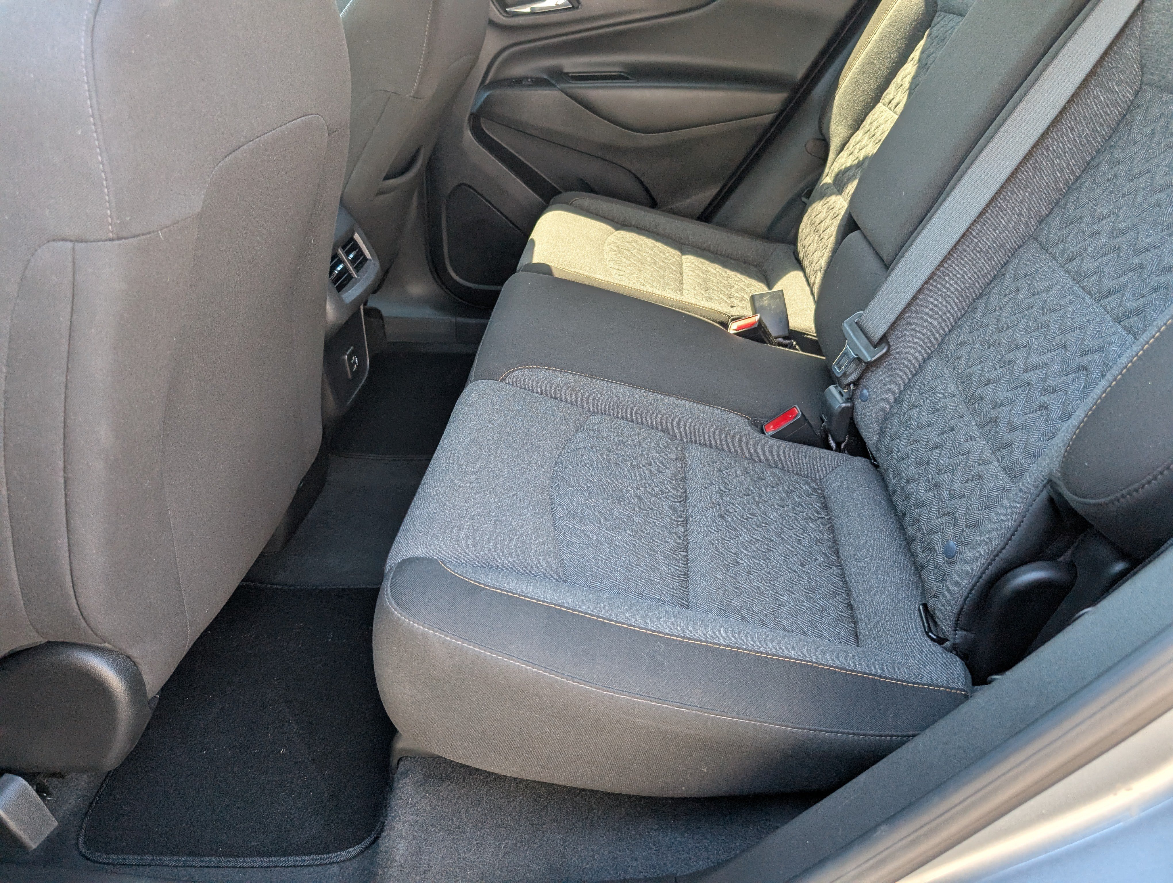 Used 2024 Chevrolet Equinox LT FWD image 27