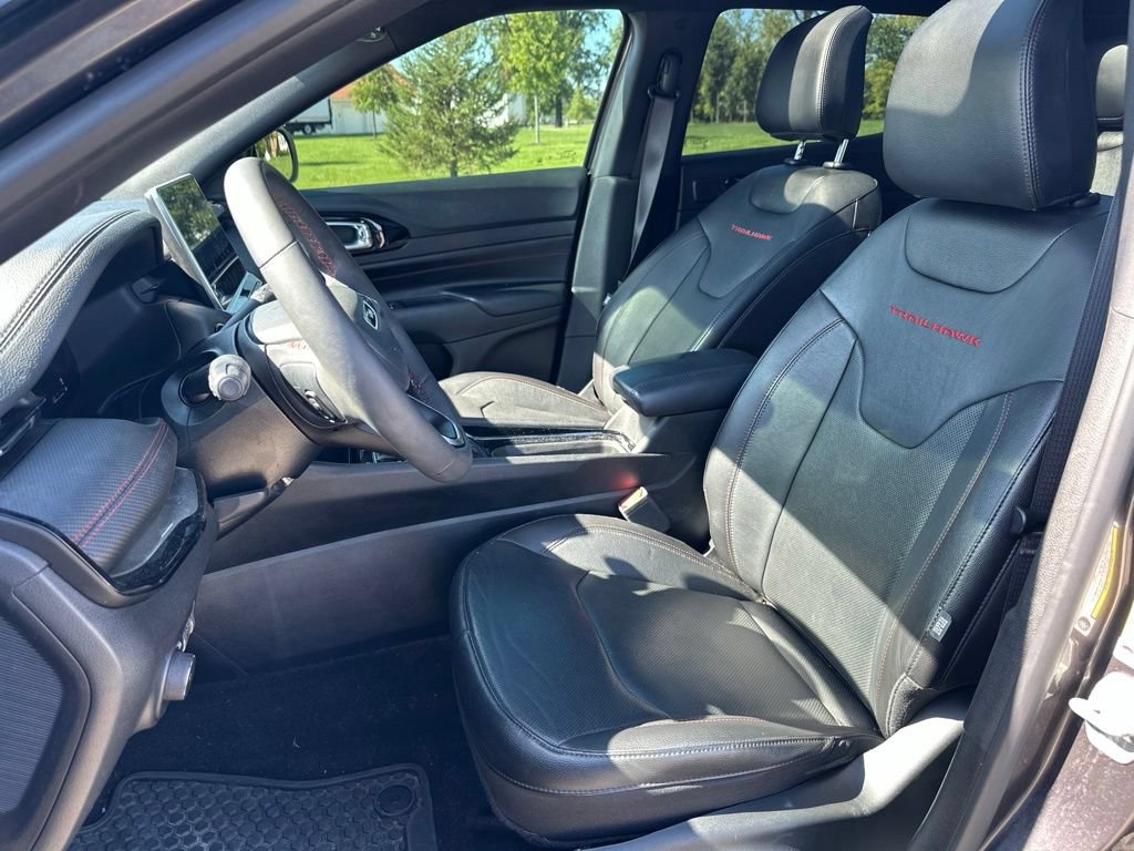 Used 2024 Jeep Compass Trailhawk w/ Trailhawk Elite Group AWD/4WD image 15