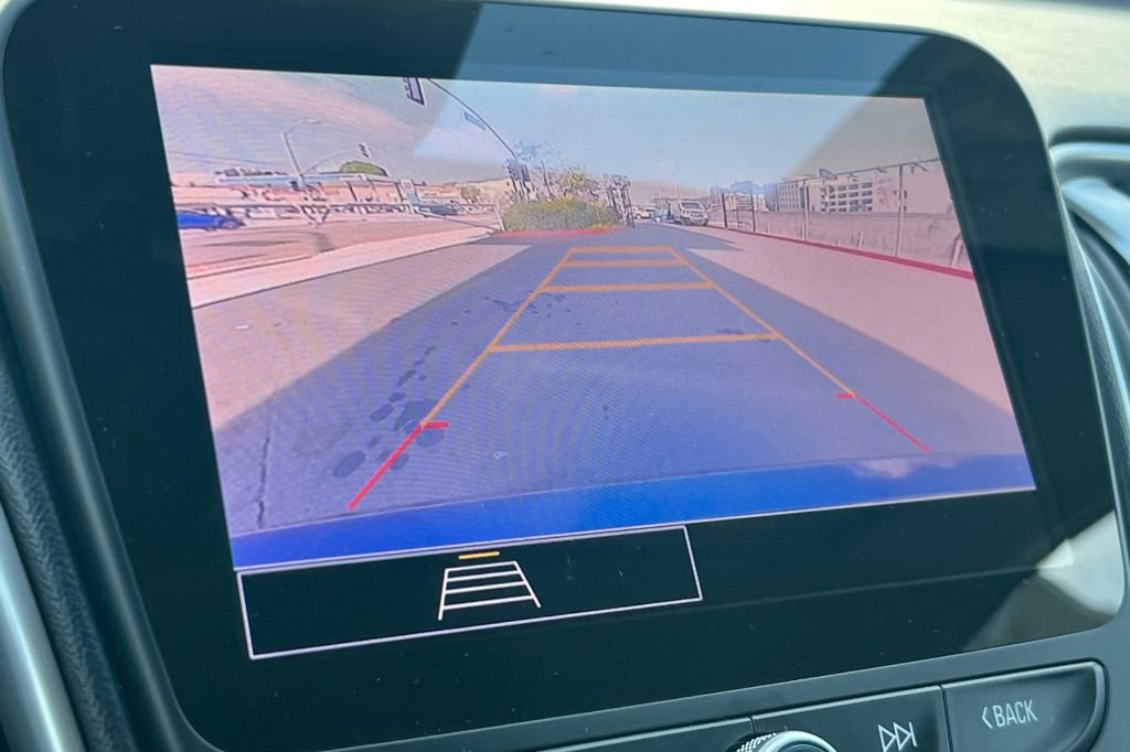 Used 2024 Chevrolet Malibu LT image 20