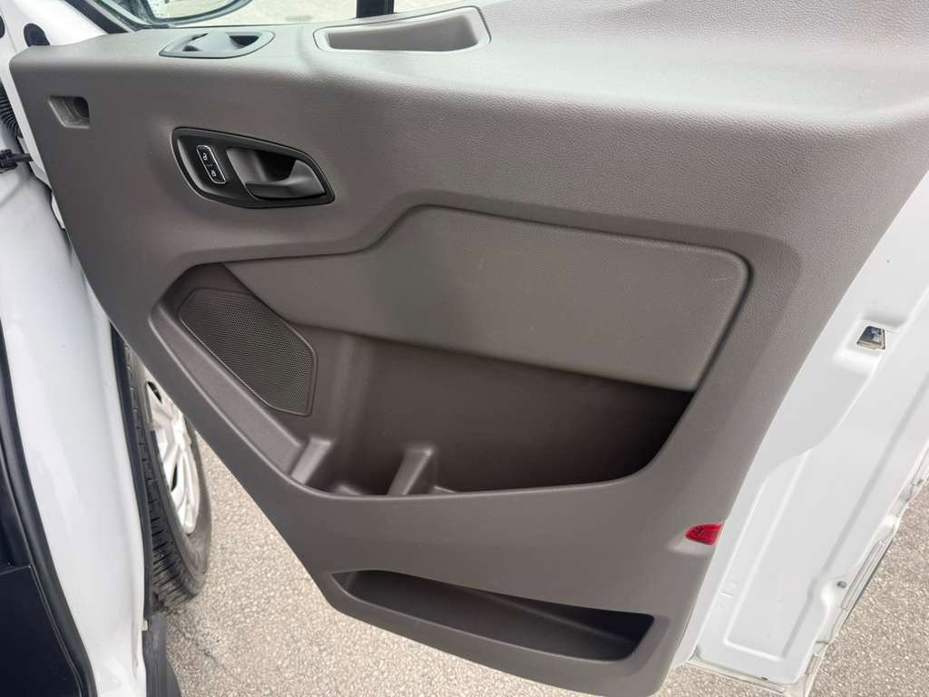 Used 2022 Ford Transit 350 XLT image 43