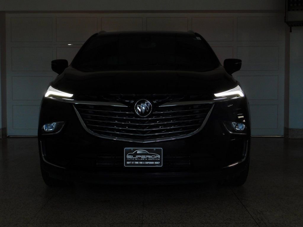 Used 2024 Buick Enclave Essence image 15