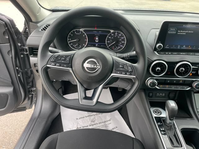 Used 2025 Nissan Sentra SV FWD image 23