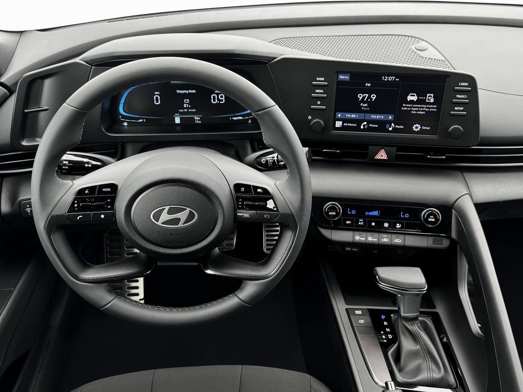 Used 2025 Hyundai Elantra Sport FWD image 17