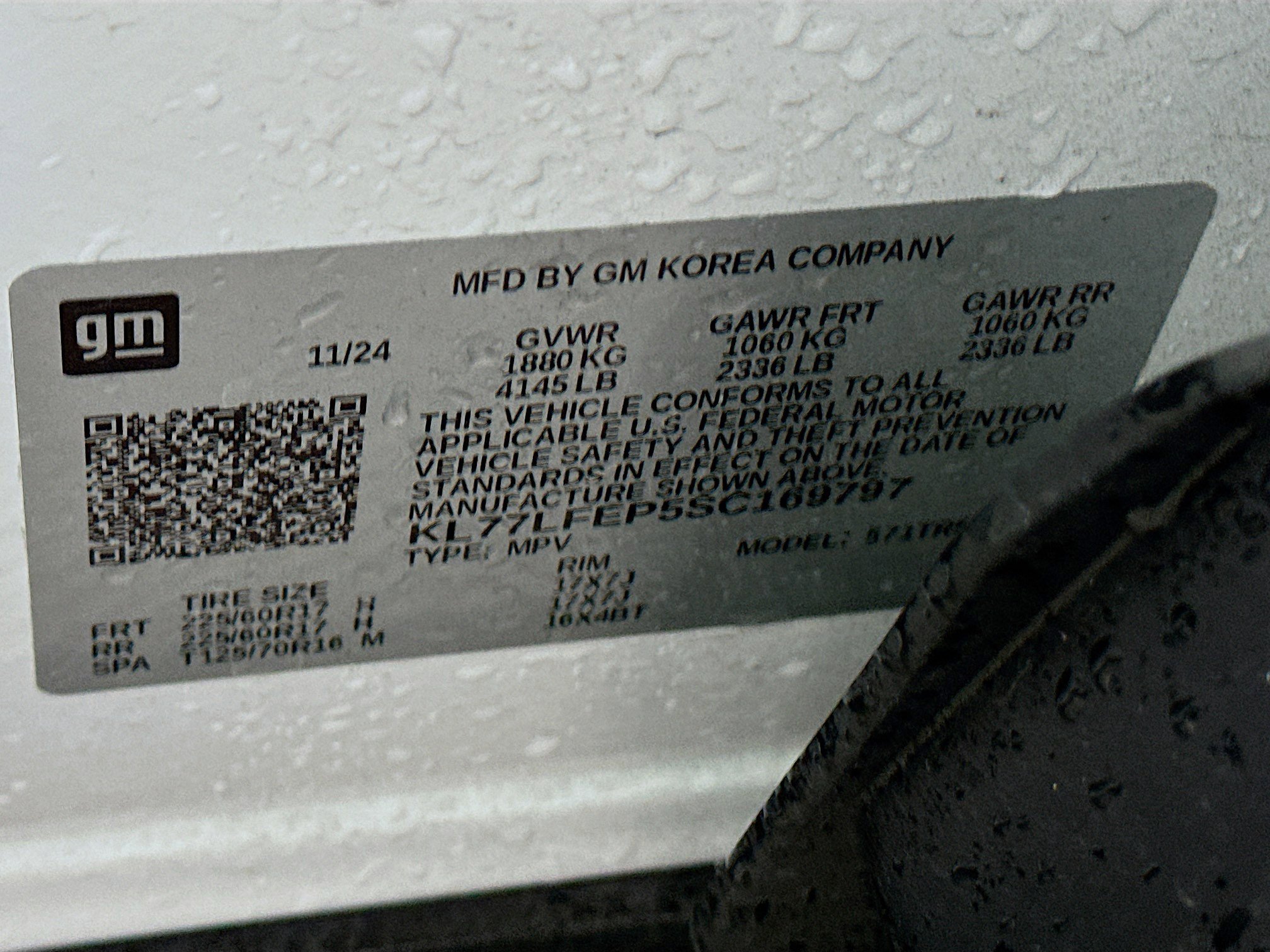 Used 2025 Chevrolet Trax LS image 12