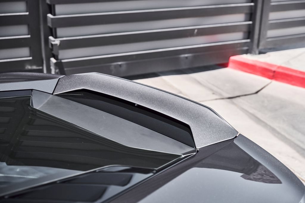 Used 2021 Lamborghini Huracan EVO RWD image 10