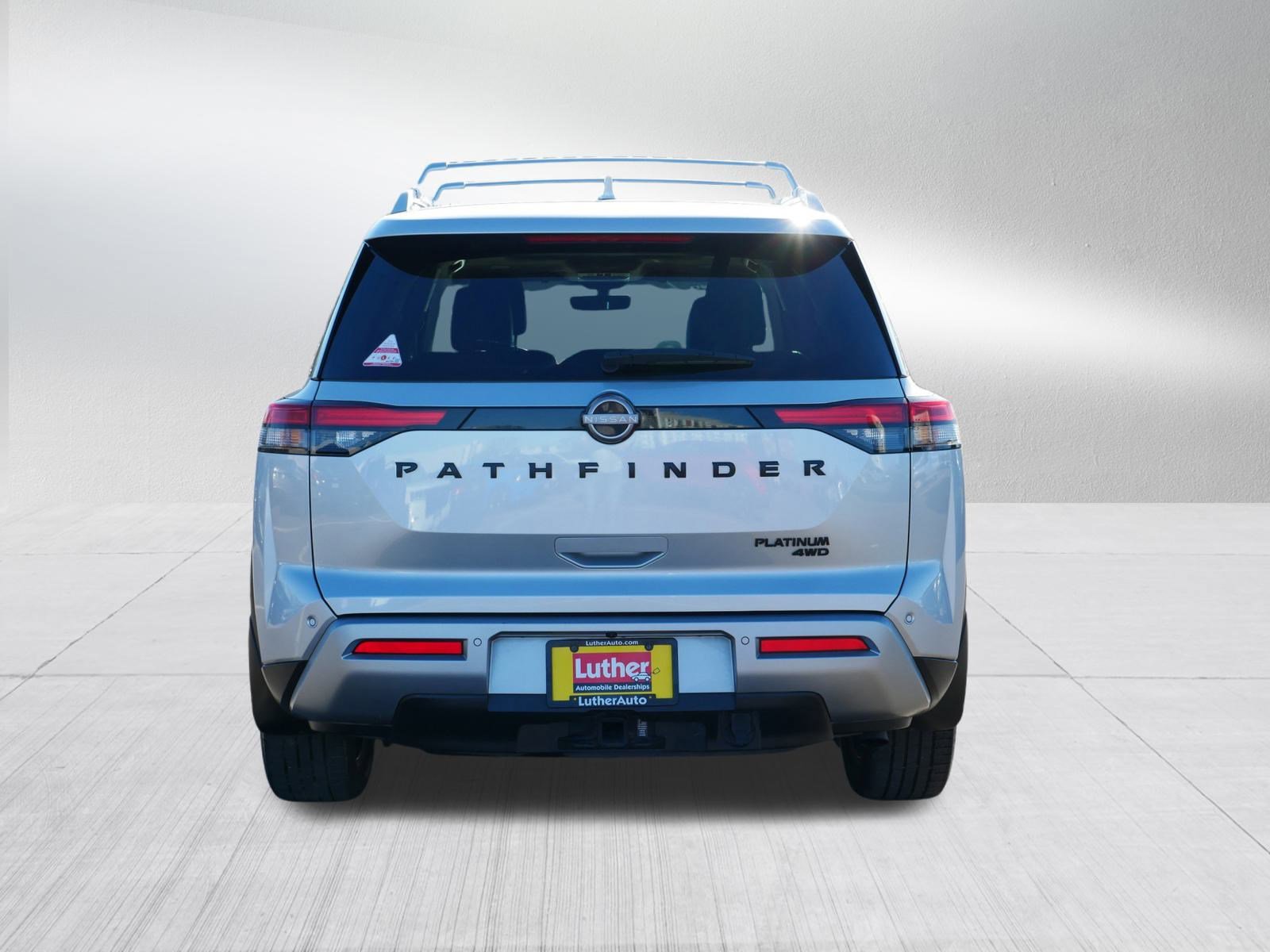 Used 2023 Nissan Pathfinder Platinum w/ Lighting Package (N93) image 6