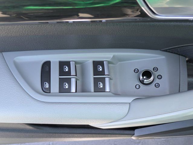 Used 2018 Audi Q5 2.0T Premium Plus image 15
