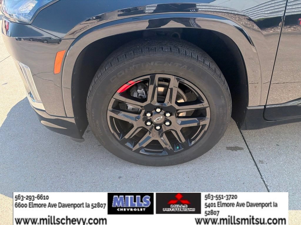 Used 2023 Chevrolet Traverse Premier w/ Redline Edition AWD/4WD image 9