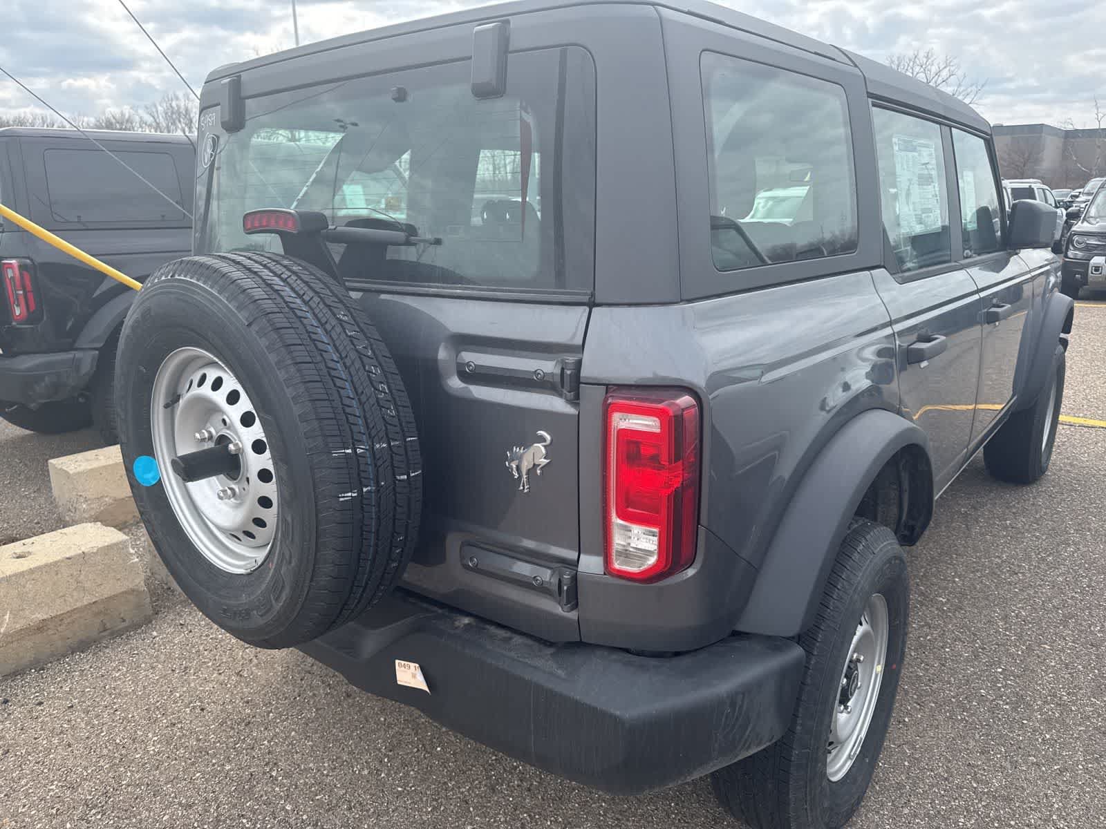 New 2026 Ford Bronco 4-Door AWD/4WD image 8