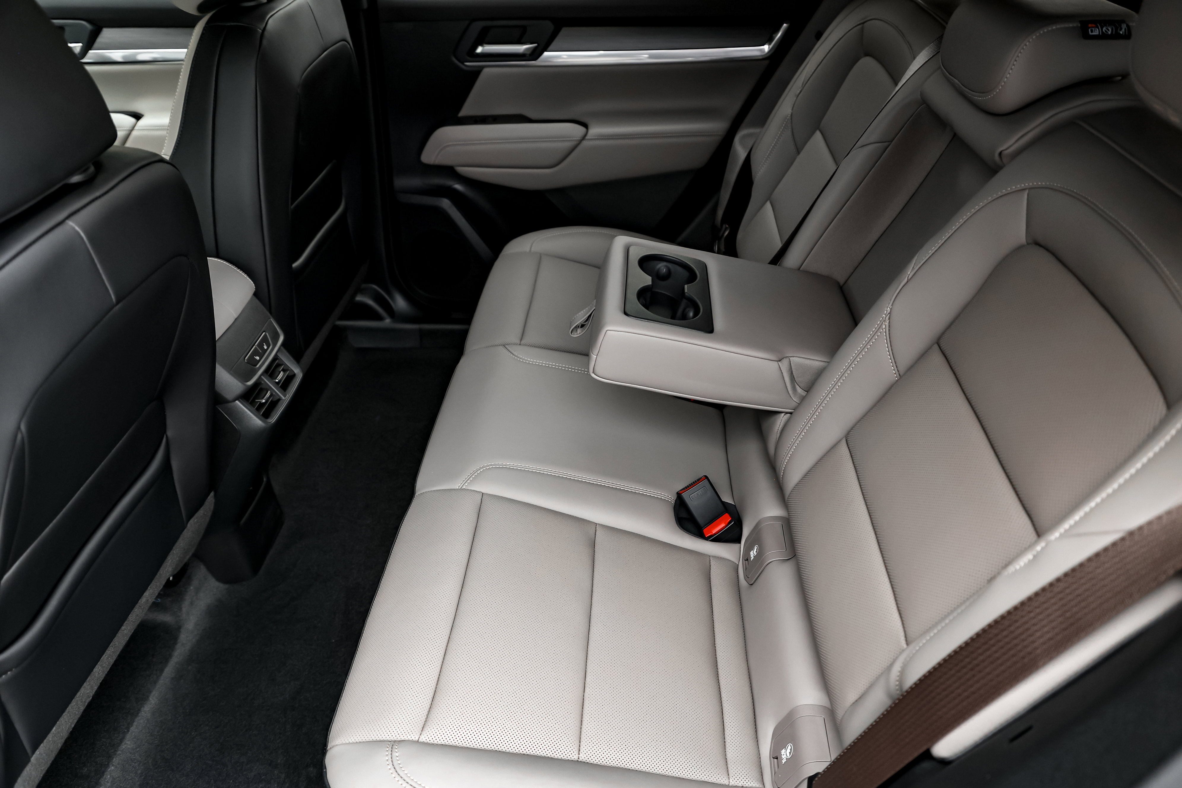 New 2026 GMC Terrain Elevation image 17