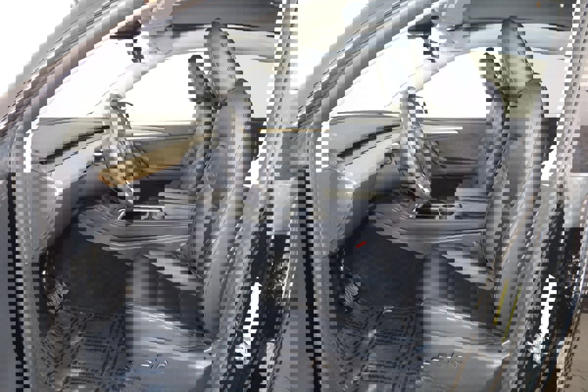 Used 2023 Tesla Model Y Long Range image 12