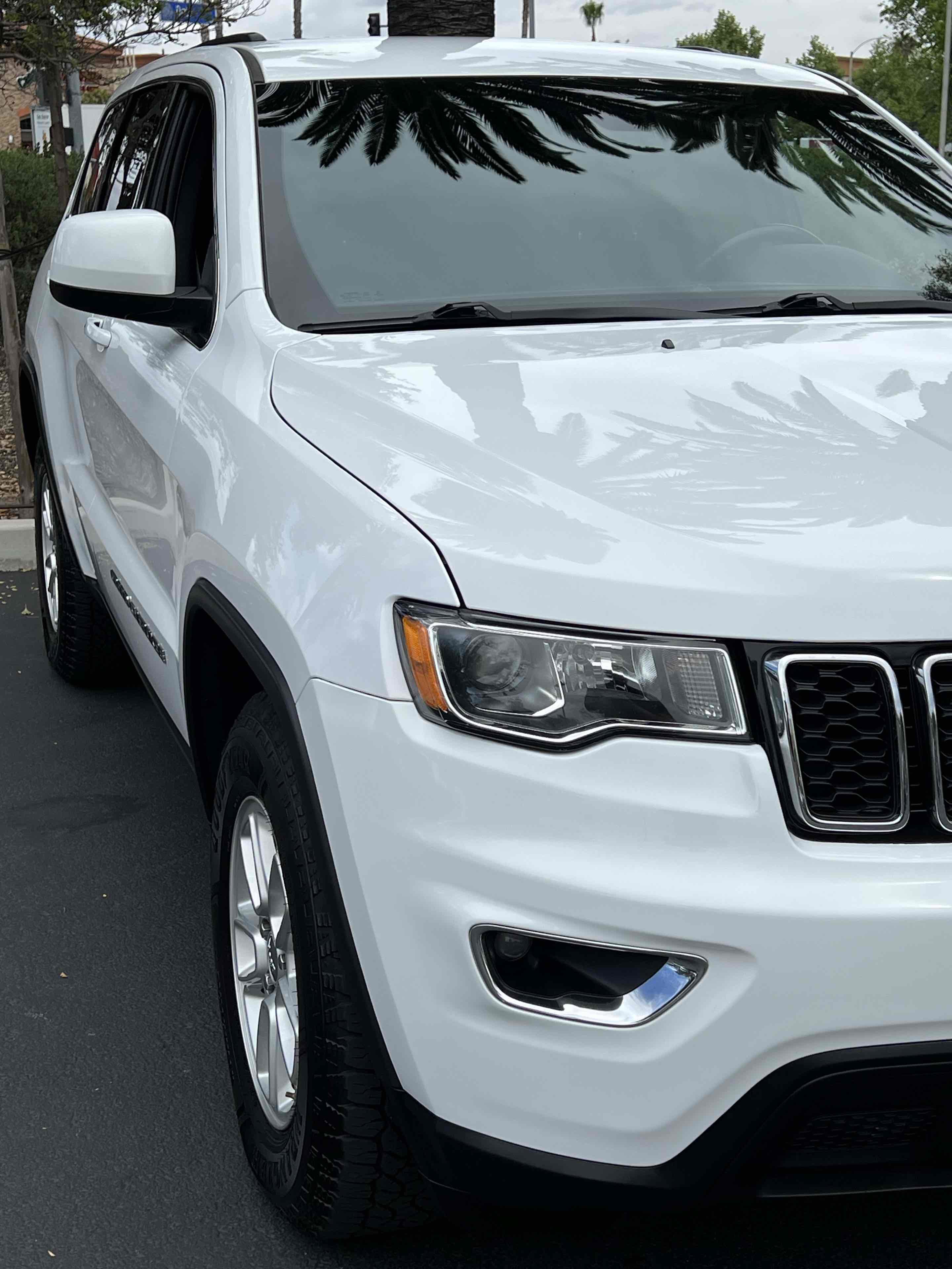 Used 2020 Jeep Grand Cherokee Laredo image 83