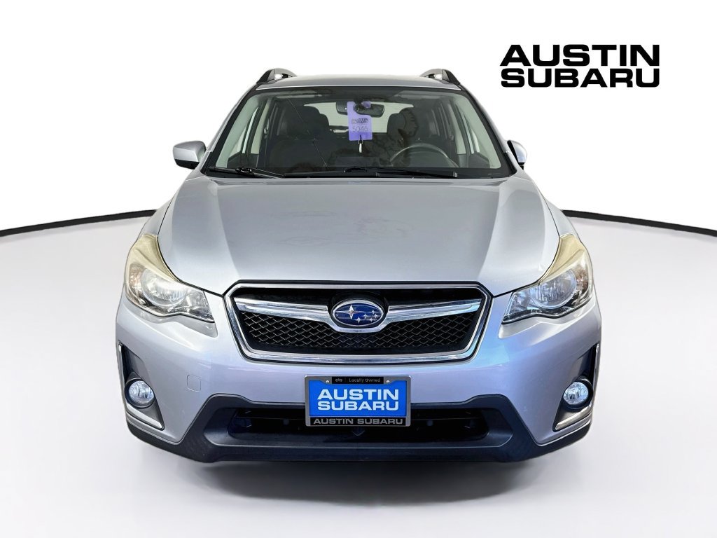 Used 2017 Subaru Crosstrek 2.0i Premium w/ Popular Package #2 AWD/4WD image 2