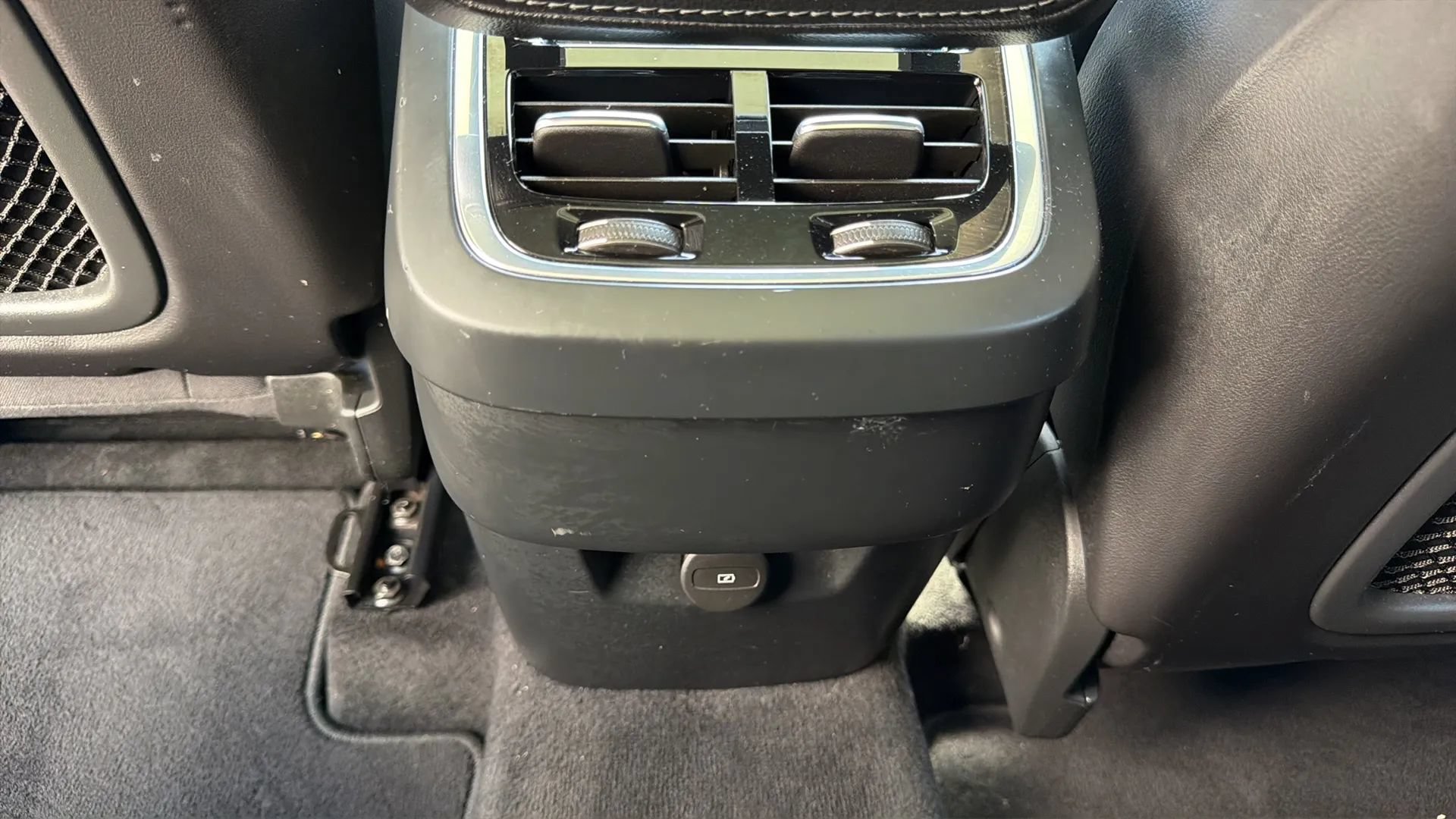 Used 2023 Volvo XC90 B5 Core AWD/4WD image 29