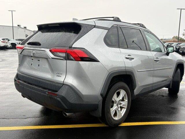 Used 2021 Toyota RAV4 XLE AWD/4WD image 15