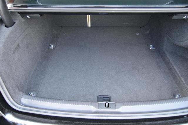 Used 2010 Audi A5 2.0T Premium image 34