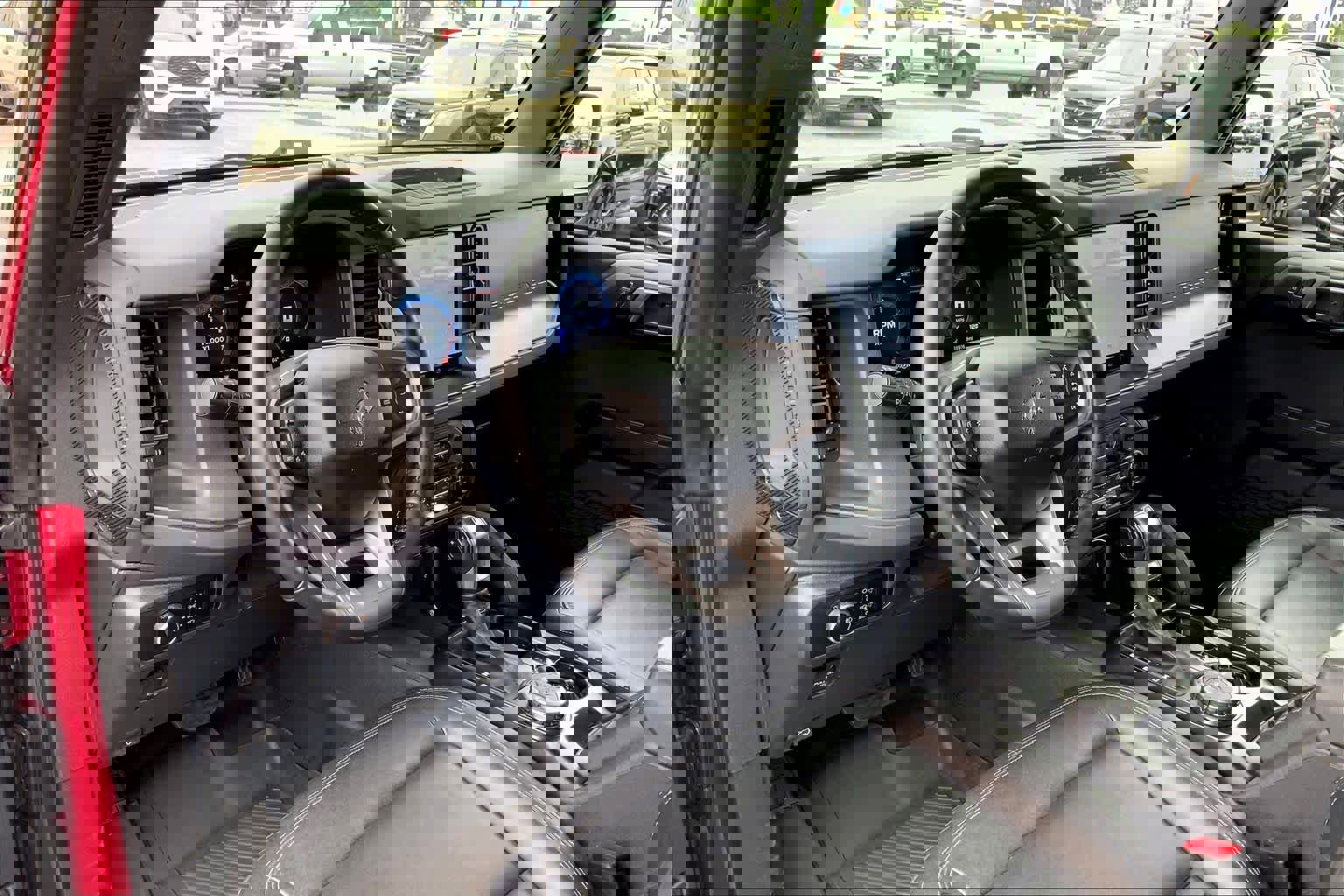 Certified 2025 Ford Bronco Badlands AWD/4WD image 17