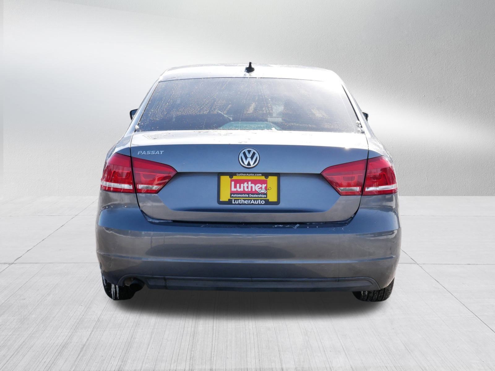 Used 2013 Volkswagen Passat Wolfsburg Edition image 6