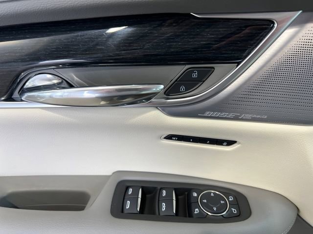 Certified 2025 Cadillac XT6 Premium Luxury AWD/4WD image 17