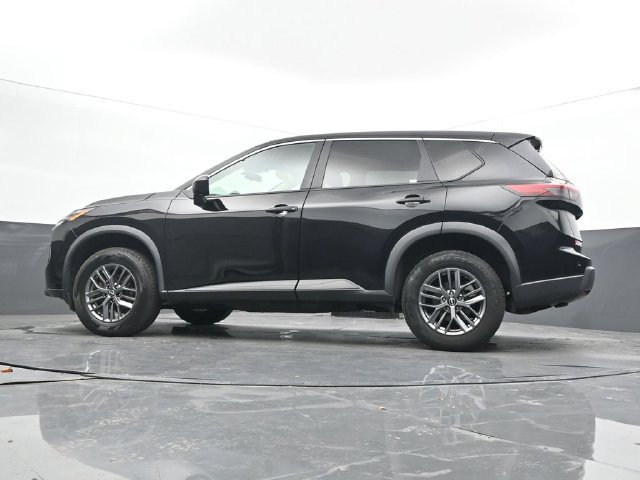 Used 2024 Nissan Rogue S AWD/4WD image 47