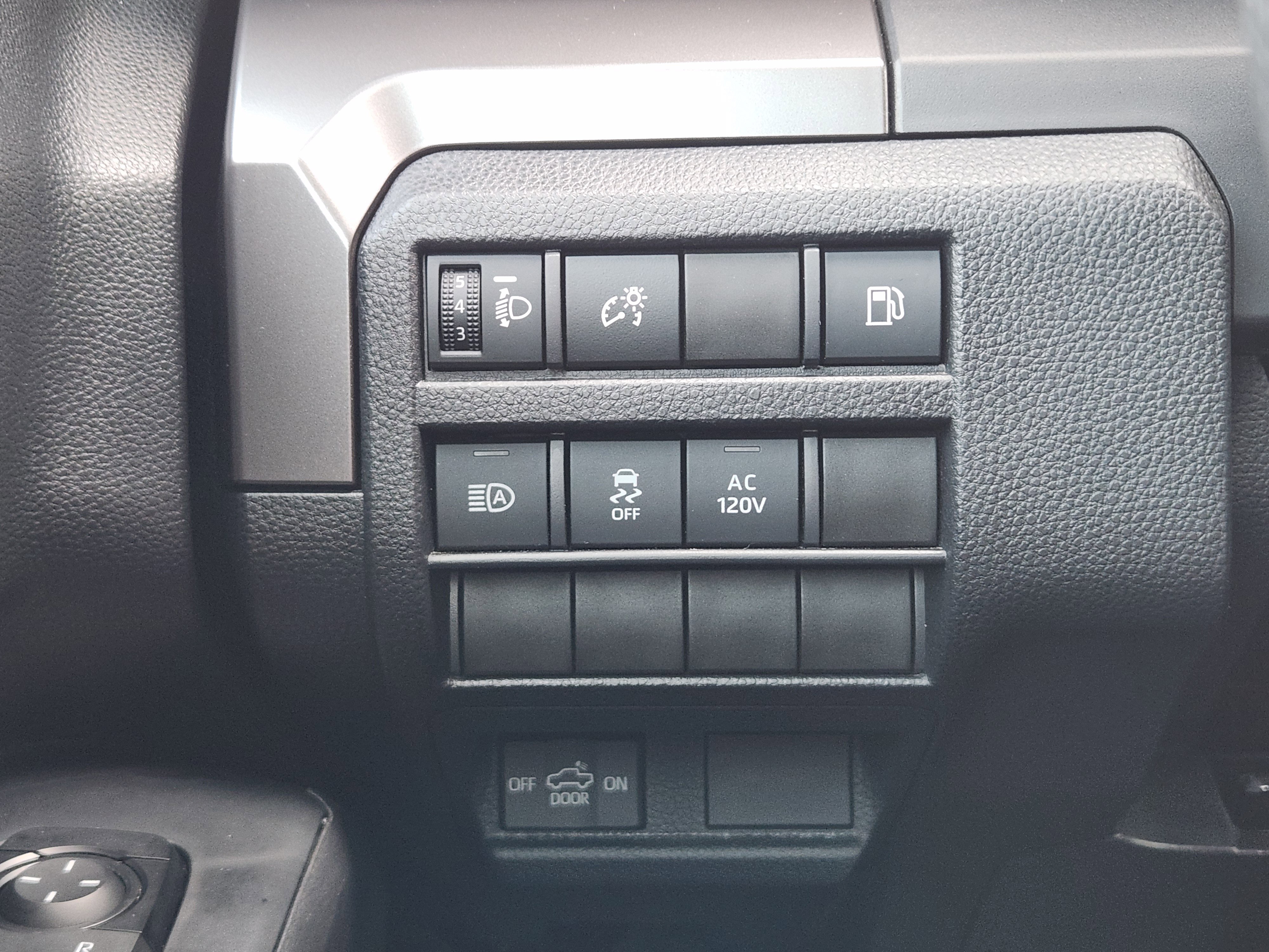 Used 2025 Toyota Tacoma TRD Off-Road image 26