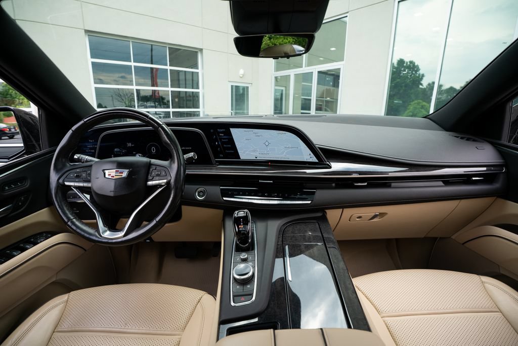Used 2022 Cadillac Escalade ESV Premium Luxury AWD/4WD image 47