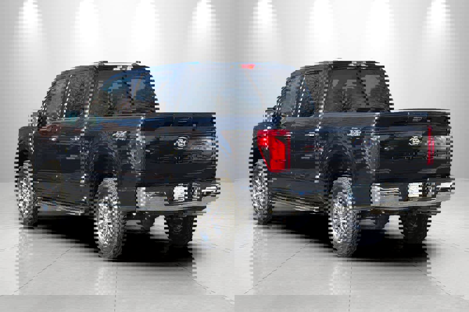 Used 2024 Ford F150 XLT w/ Mobile Office Package image 6