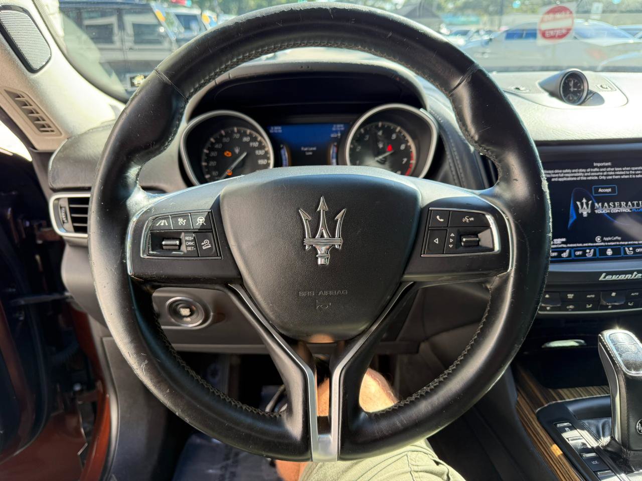Used 2019 Maserati Levante GranLusso AWD/4WD image 30