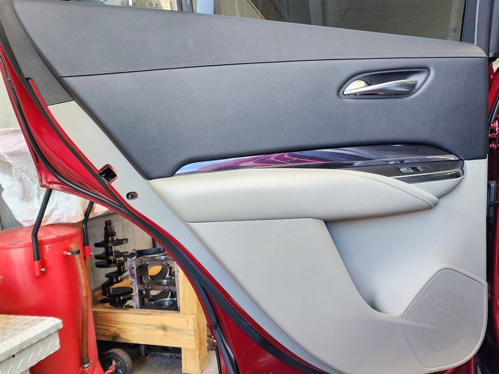 Used 2019 Cadillac XT4 Luxury FWD image 18