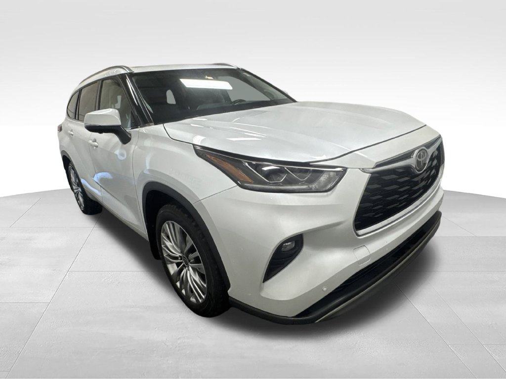 Used 2023 Toyota Highlander Platinum AWD/4WD image 5